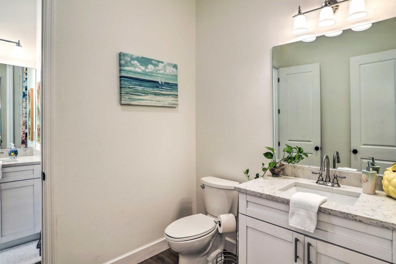 Tampa House With Patio, Near Downtown And Beaches! Exteriör bild